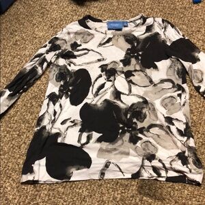 Long sleeve Simply Vera shirt size M